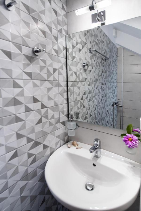 ניקיאנה Bianco Stylish Maisonette מראה חיצוני תמונה
